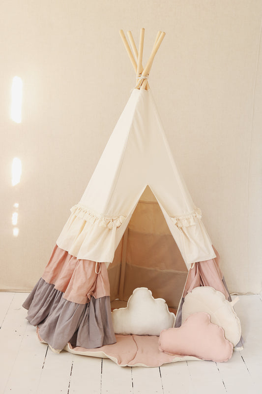 Tipi legetelt med frynser