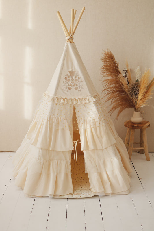 Tipi legetelt med frynser og broderi | Boho