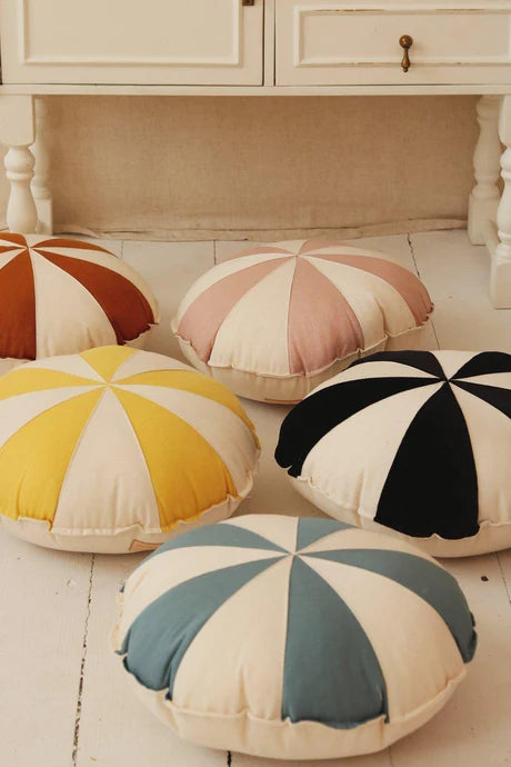 Pyntepude | Candy pillow